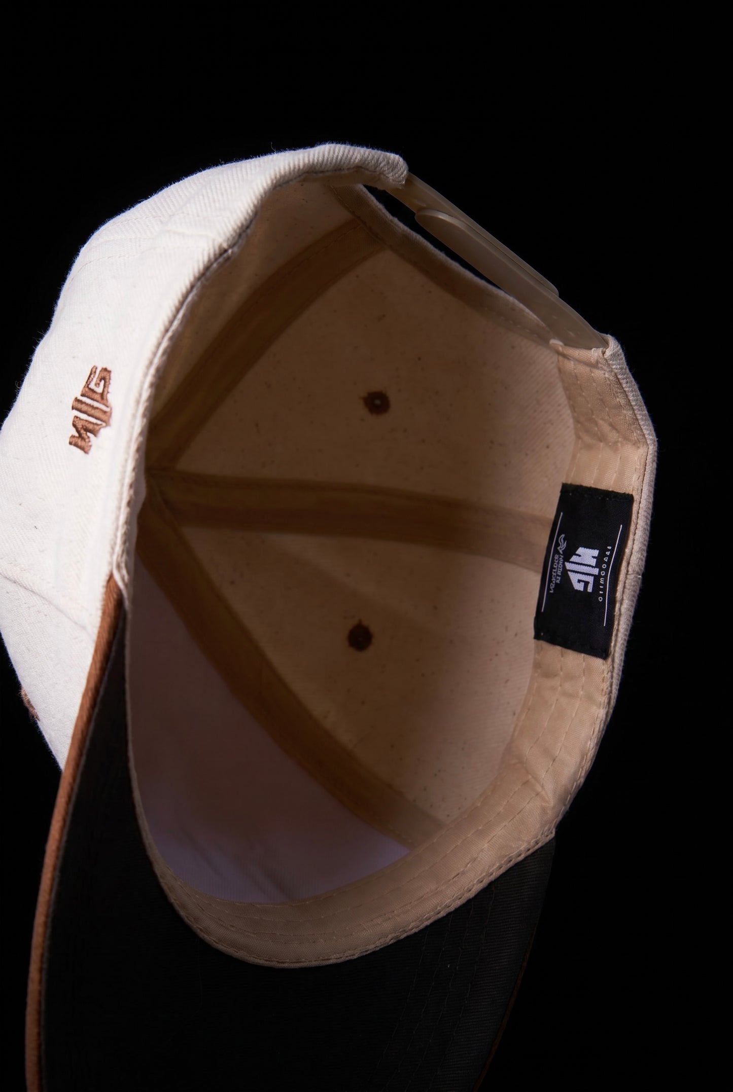 GORRA YHWH